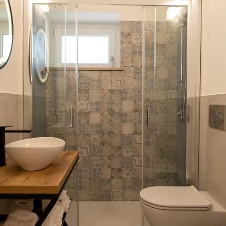 Miramare - Vista Mare Nel Centro Di Bed & Breakfast Vasto