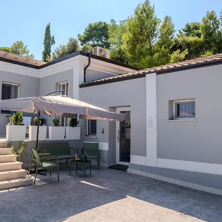 Miramare - Vista Mare Nel Centro Di Bed & Breakfast