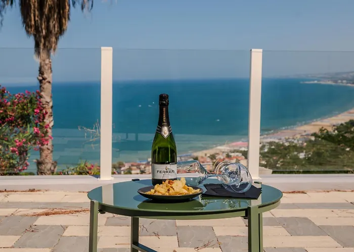 Miramare - Vista Mare Nel Centro Di Vasto