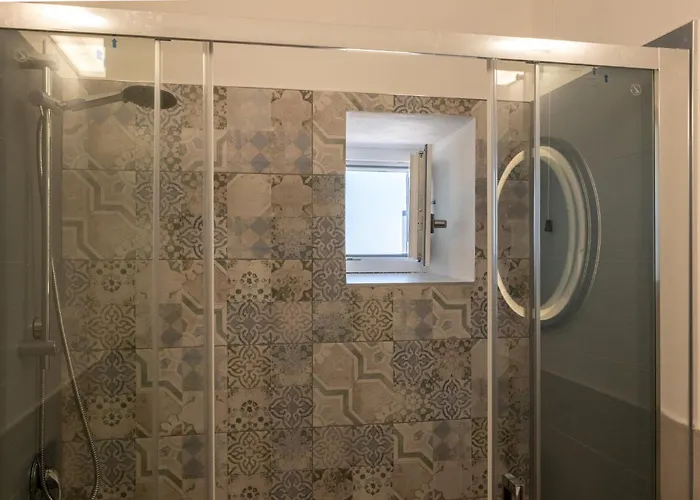 Miramare - Vista Mare Nel Centro Di Bed & Breakfast